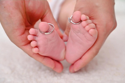 新疆孕妇尿检维生素c高
